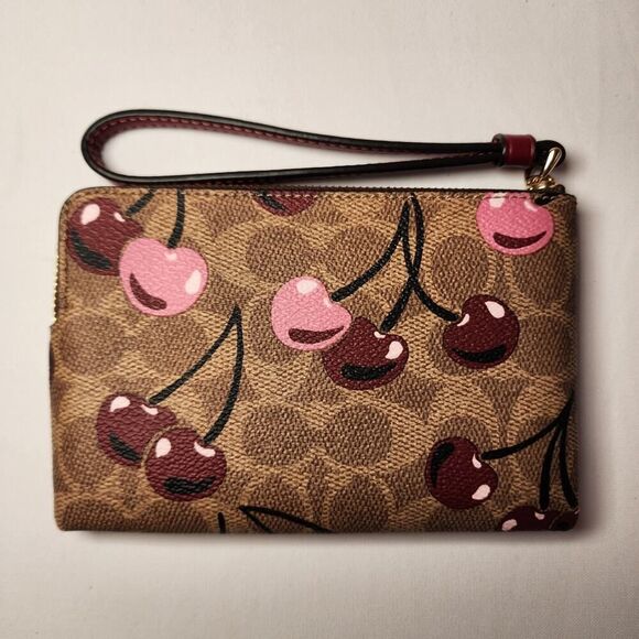 NWT Coach CZ450 Corner Zip Wristlet Signature Canvas Cherry Print Tan Multi v4 - Picture 2 of 3